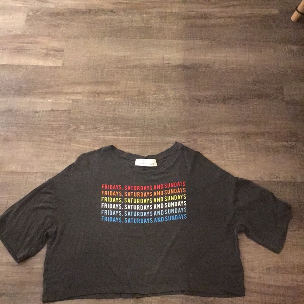 women’s weekend, colorful cropped, baggy tee shirt